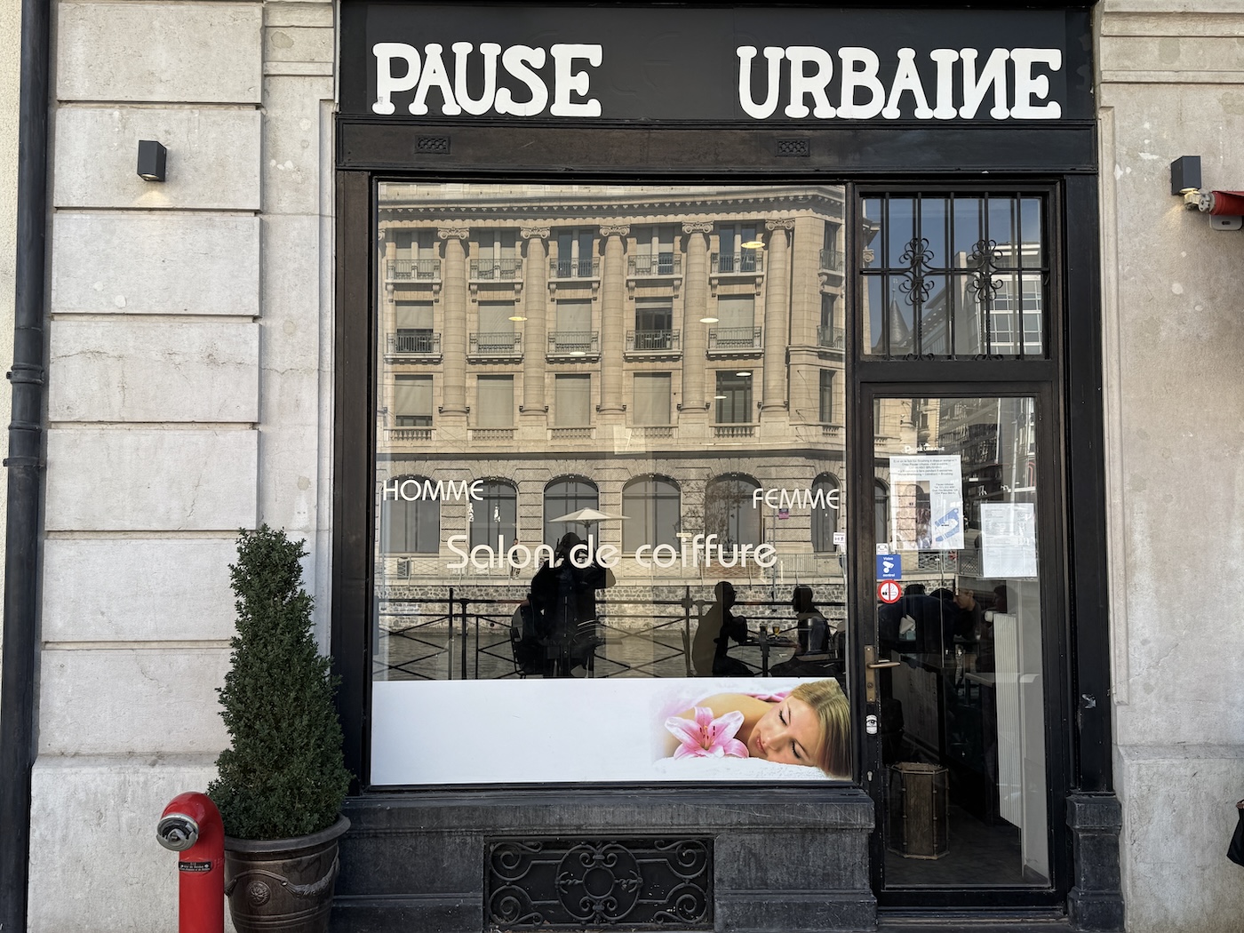 Cherche Coiffeur(se) et Esthéticien(ne) indépendant(e), vue 2